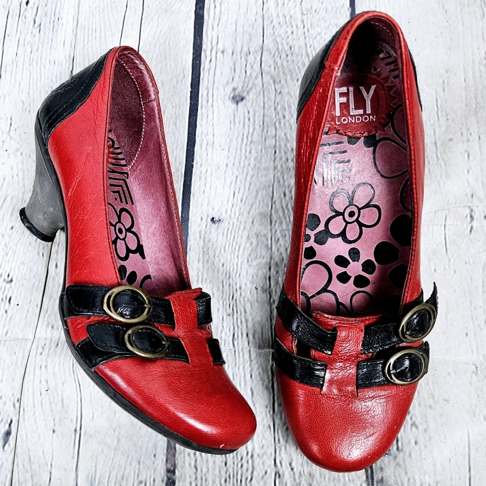 FLY LONDON | leather double buckle slipon kitten heels